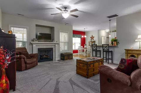 122 Hazelnut Ln, Smithfield, NC 27577 photo 5