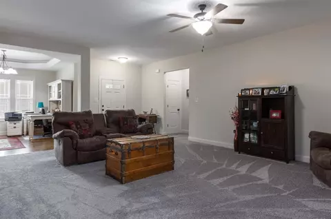 122 Hazelnut Ln, Smithfield, NC 27577 photo 7