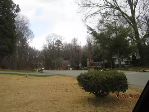 1217 Dover St, Roxboro, NC 27573 photo 2