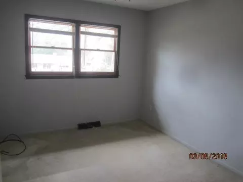 1217 Dover St, Roxboro, NC 27573 photo 9