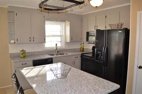 211 Juniper Dr, Clayton, NC 27520 photo 9