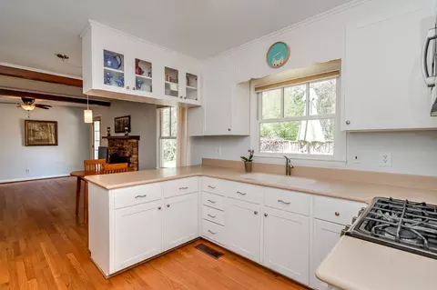 206 Rose St, Cary, NC 27511 photo 9