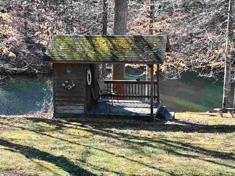 357 Captains Dr, Roxboro, NC 27574 photo 5