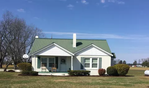 754 Dragstrip Rd, Benson, NC 27504 photo 1