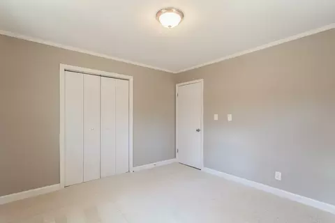 809 Lakeview Rd, Durham, NC 27712 photo 5