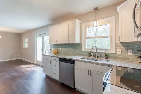 809 Lakeview Rd, Durham, NC 27712 photo 11