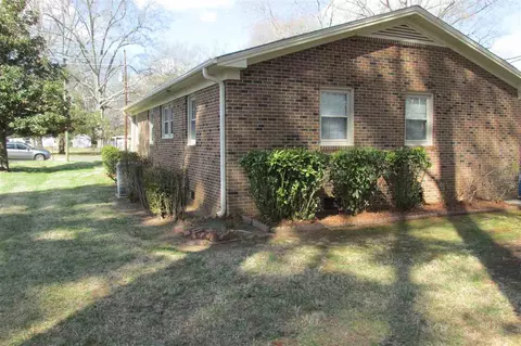 4302 Newby Dr, Durham, NC 27704 photo 4