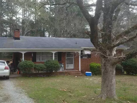 803 Lindley Dr, Durham, NC 27703 photo 2