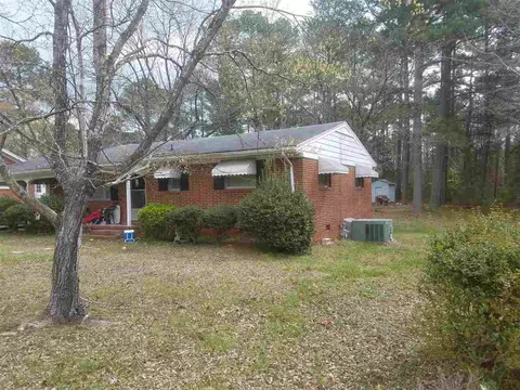 803 Lindley Dr, Durham, NC 27703 photo 3