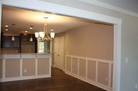 204 E Holmes St, Benson, NC 27504 photo 4