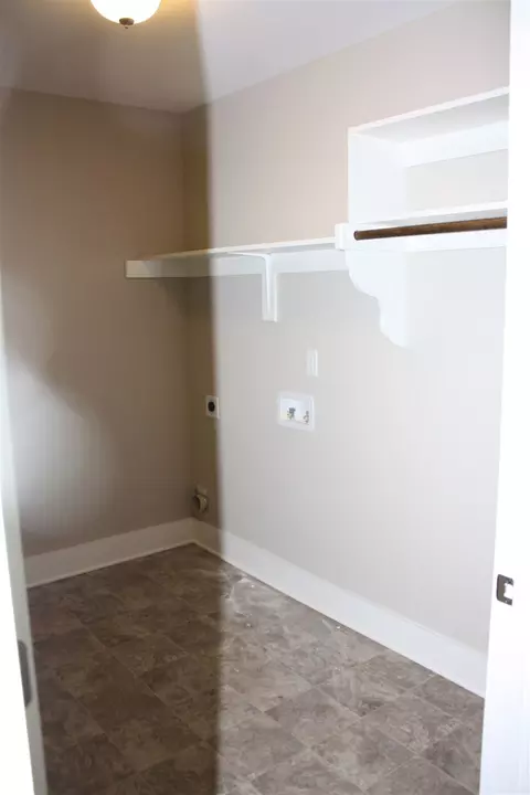 204 E Holmes St, Benson, NC 27504 photo 11