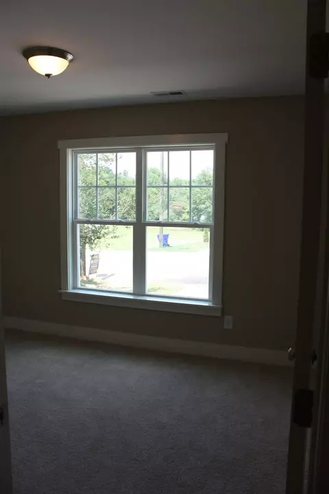 204 E Holmes St, Benson, NC 27504 photo 18