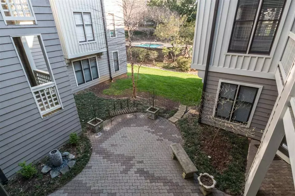  730 Washington St #204, Raleigh, NC 27605 photo 4