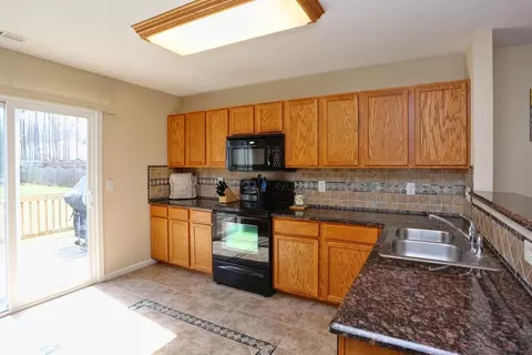 1206 Summerfield Ln E, Creedmoor, NC 27522 photo 10