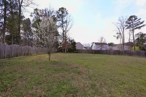 1206 Summerfield Ln E, Creedmoor, NC 27522 photo 2