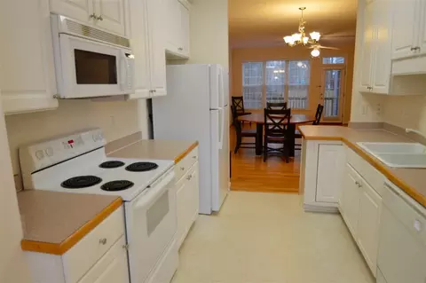 20 Scottish Ln, Durham, NC 27707 photo 7