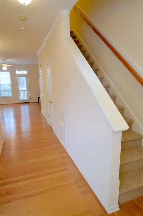 20 Scottish Ln, Durham, NC 27707 photo 2