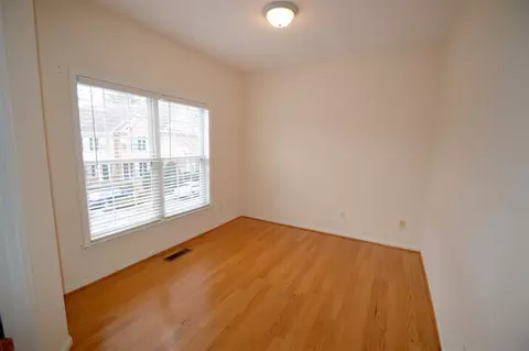 20 Scottish Ln, Durham, NC 27707 photo 14