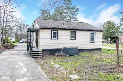 1427 Maplewood Dr, Durham, NC 27704 photo 17