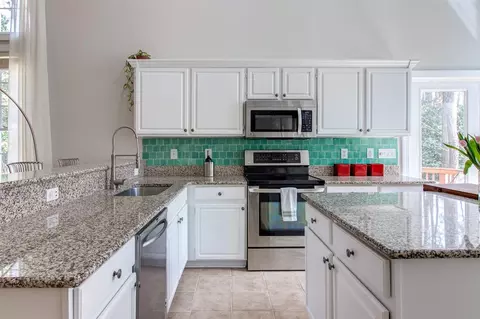 206 Firetree Ln, Cary, NC 27513 photo 6