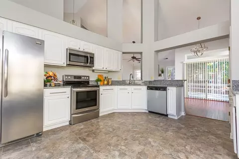109 Lacoste Ln, Cary, NC 27511 photo 4