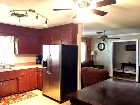 91 Fairview St, Milton, NC 27305 photo 3