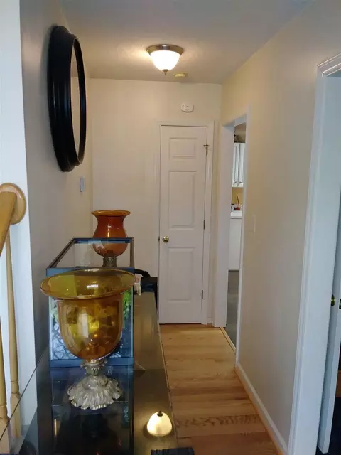 413 Crestview Dr, Durham, NC 27712 photo 2