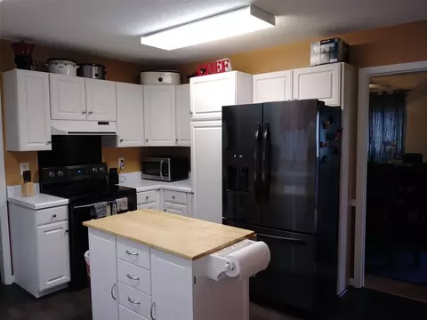 413 Crestview Dr, Durham, NC 27712 photo 5