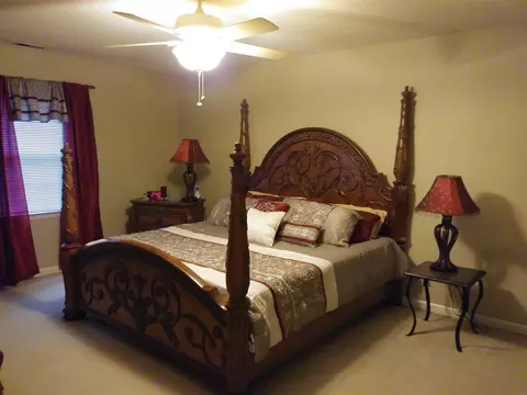 413 Crestview Dr, Durham, NC 27712 photo 8