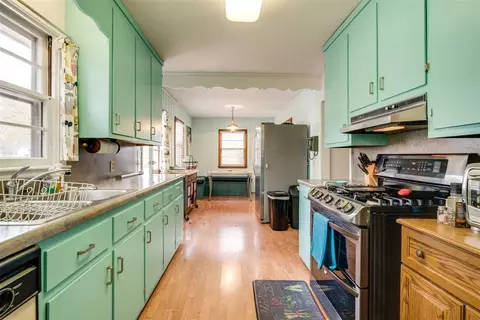 802 E Hudson Ave, Durham, NC 27704 photo 5