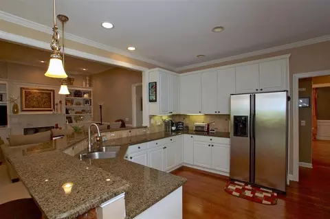 101 Peckskill Ct, Cary, NC 27519 photo 9