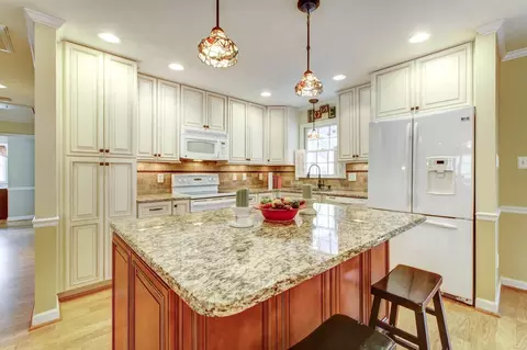 1206 S Walnut Dr, Smithfield, NC 27577 photo 7