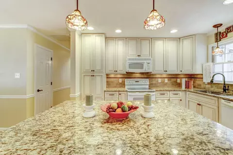 1206 S Walnut Dr, Smithfield, NC 27577 photo 8