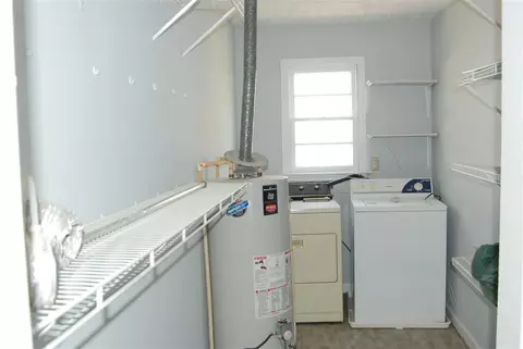 207 E F St, Erwin, NC 28339 photo 5
