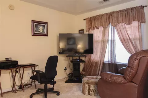 523 Crossview Ln, Durham, NC 27703 photo 19