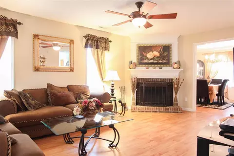 523 Crossview Ln, Durham, NC 27703 photo 4