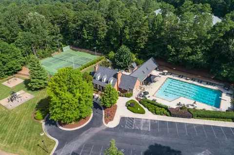 106 Bathgate Ln N, Cary, NC 27513 photo 2