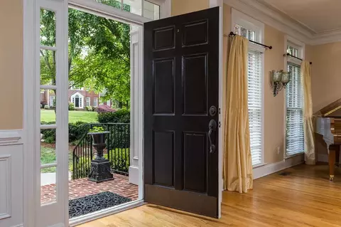 106 Bathgate Ln N, Cary, NC 27513 photo 3