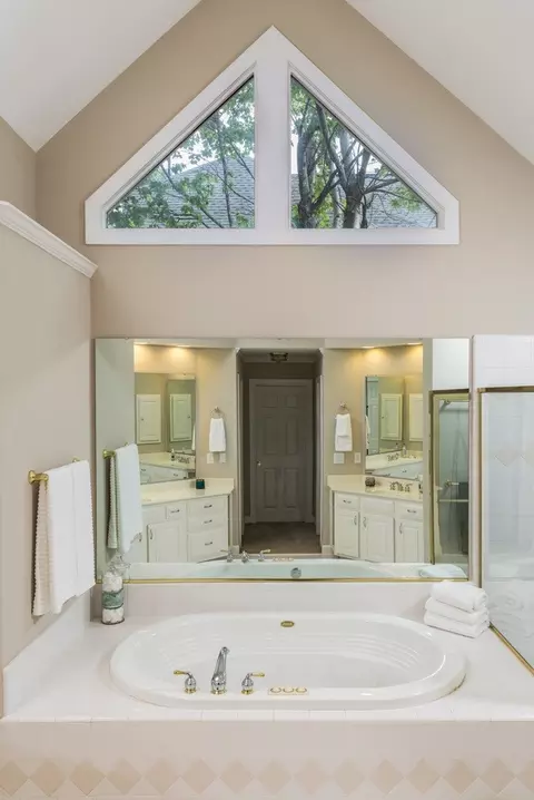 106 Bathgate Ln N, Cary, NC 27513 photo 17