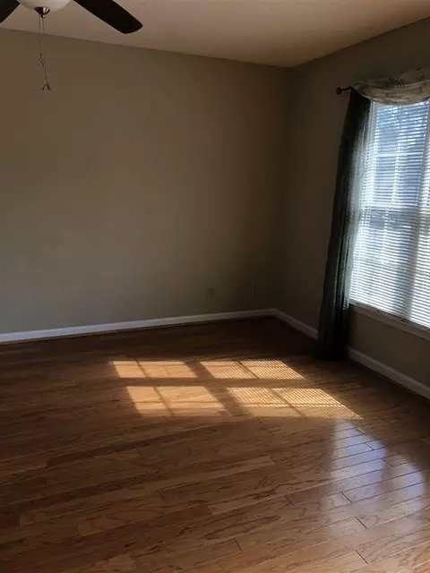 603 Gatehouse Ln, Durham, NC 27707 photo 5