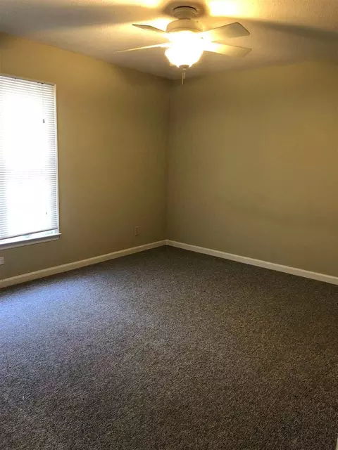 603 Gatehouse Ln, Durham, NC 27707 photo 8