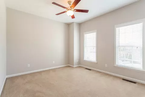 23 Scottish Ln, Durham, NC 27707 photo 9