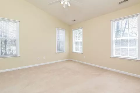 22 Sharpstone Ln, Durham, NC 27703 photo 11