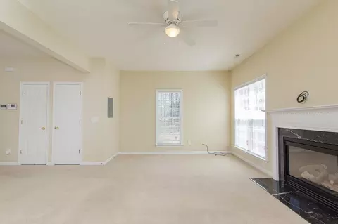 22 Sharpstone Ln, Durham, NC 27703 photo 6