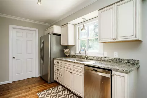 809 Temple St, Raleigh, NC 27609 photo 13