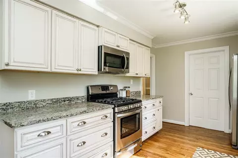 809 Temple St, Raleigh, NC 27609 photo 12