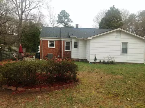 406 E Park St, Cary, NC 27511 photo 3