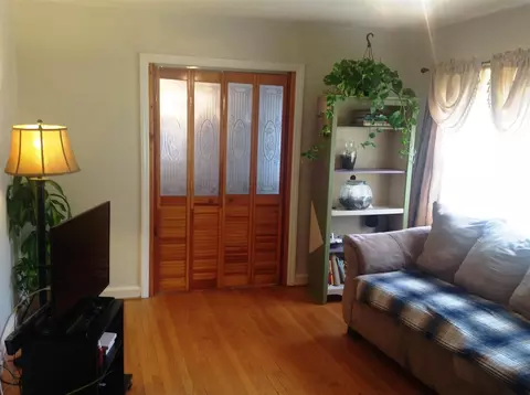 406 E Park St, Cary, NC 27511 photo 9
