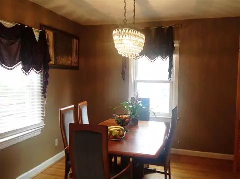 406 E Park St, Cary, NC 27511 photo 8