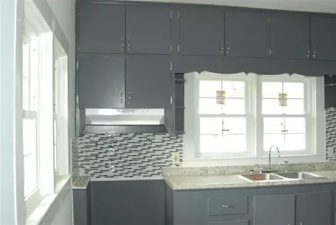 208 E K St, Erwin, NC 28339 photo 3